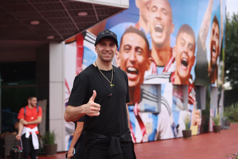 Dibu Martínez se convirtió en uno de los jugadores más queridos por los hinchas y en especial por los niños