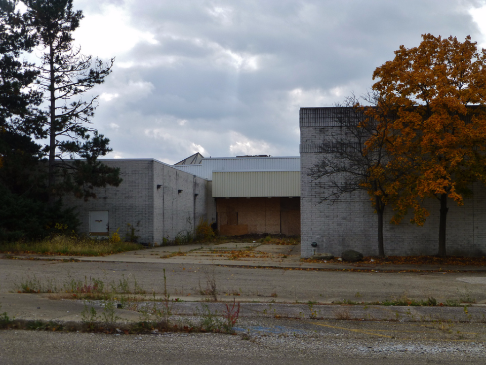 Dead Mall