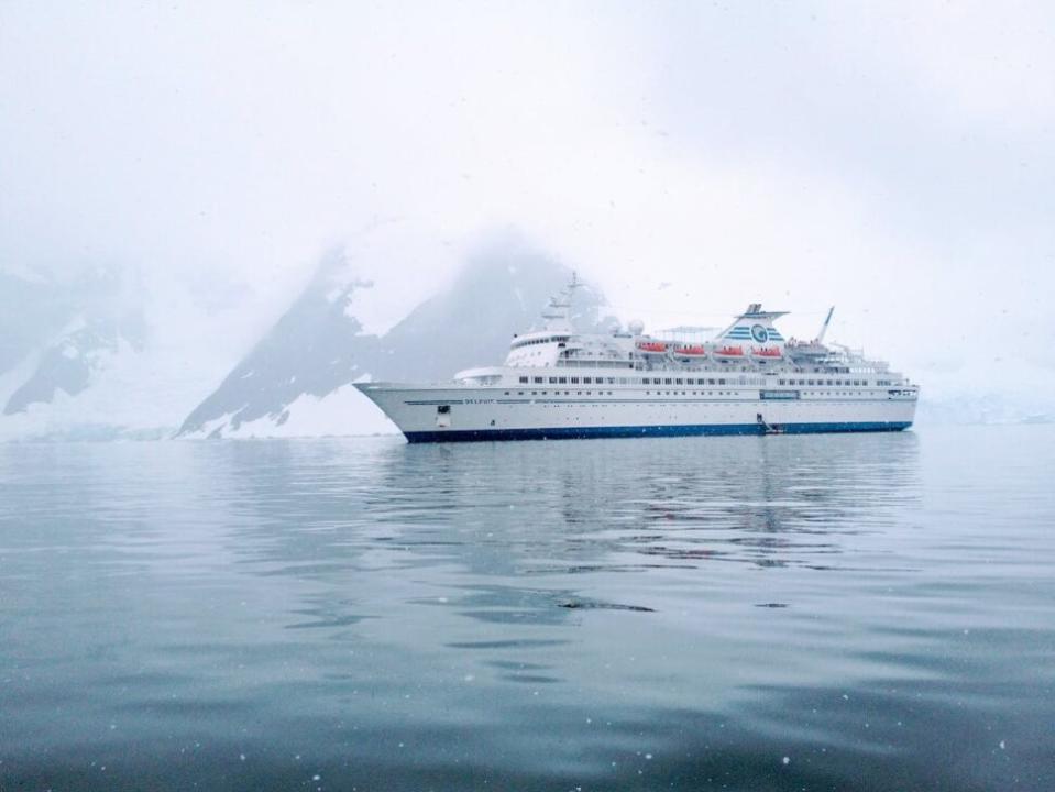 Cruise in Antarctica