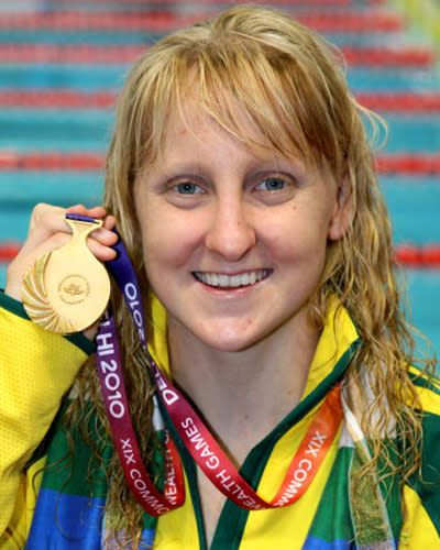 Two-time Olympic gold medallist Jess Schipper has formally retired from competitive swimming.