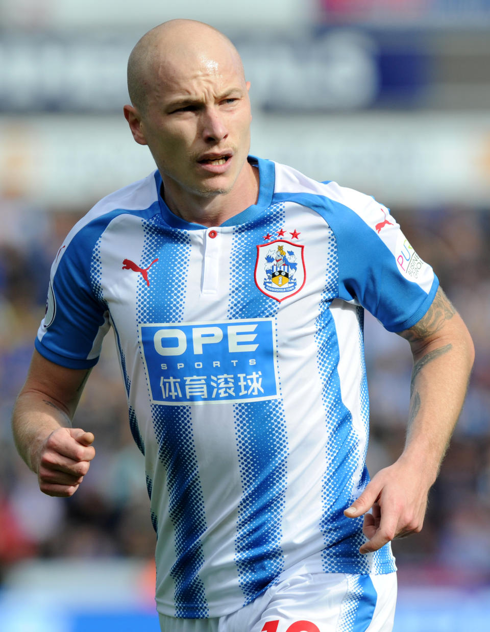 <p>Huddersfield Town’s Aaron Mooy (REUTERS/Peter Powell) </p>