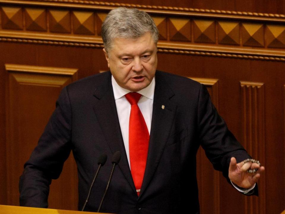 Ukrainian President Petro Poroshenko addresses lawmakers during an emergency session of Ukrainian Parliament in Kiev on 26 November 2018 (Vladimir Shtanko/Anadolu Agency/Getty)