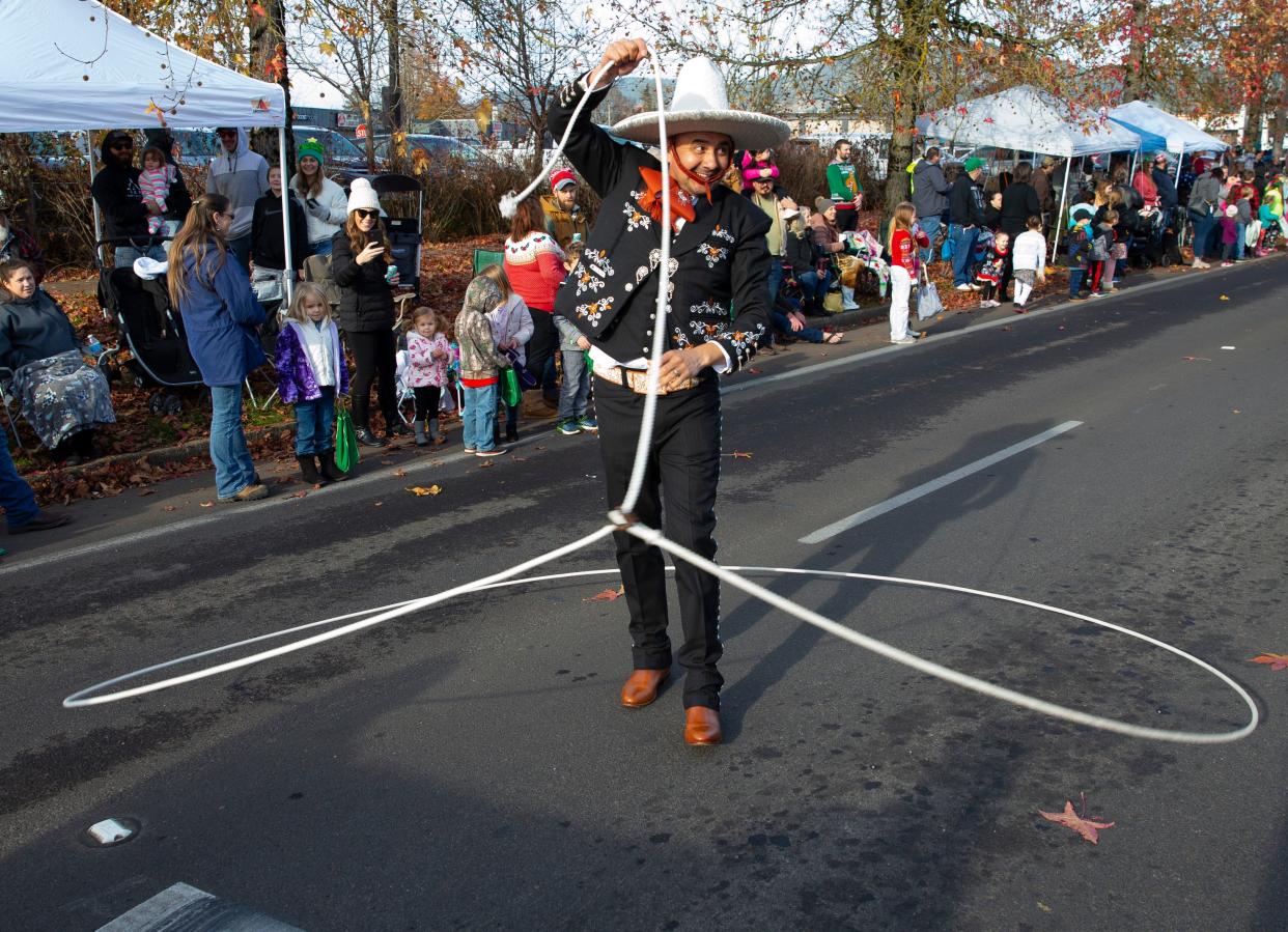 'Oldest and coldest' Springfield Christmas Parade schedule, road