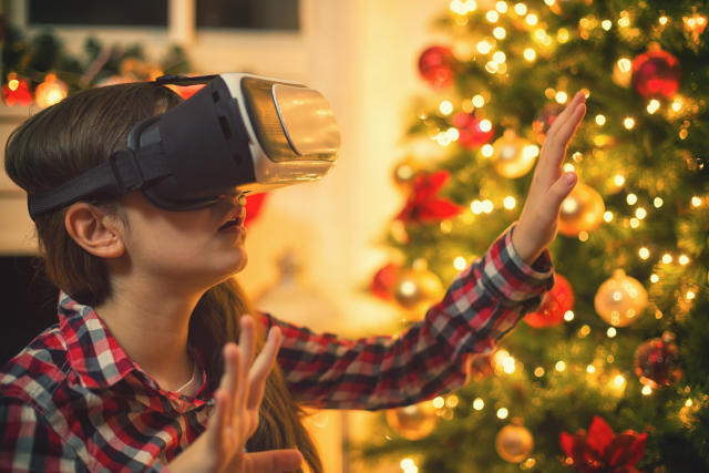 10 Best Christmas Gifts For Gamers (2020) 