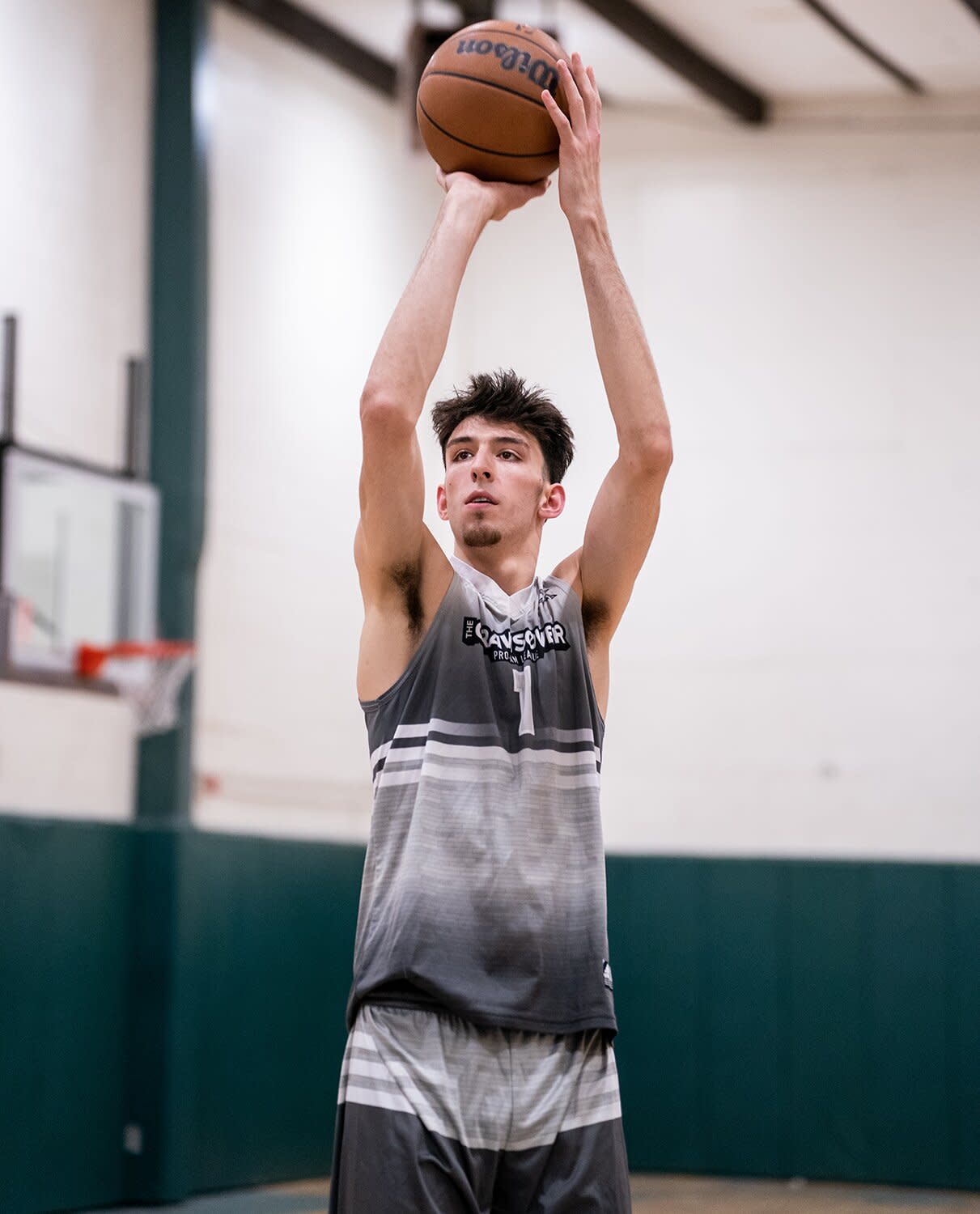 Chet Holmgren warms up before the CrawsOver Pro-Am game at Seattle Pacific University on August 20, 2022 in Seattle, Washington.