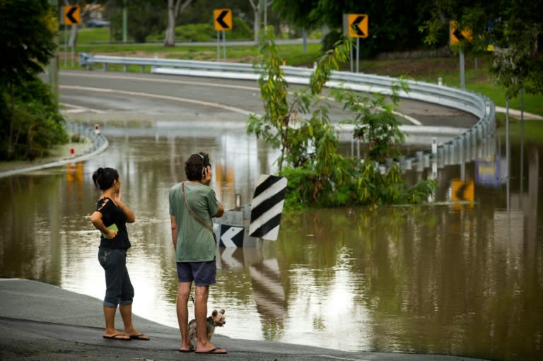 Floods in parts of eastern Australia after a cyclone have deemed hundreds of homes uninhabitable