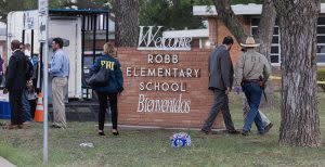 Law enforcement work the scene after a mass shooting at Robb Elementary School May 24, 2022 in Uvalde, Texas. The massacre was one of 16 mass shootings in the U.S. in 10 days. (Jordan Vonderhaar/Getty Images)