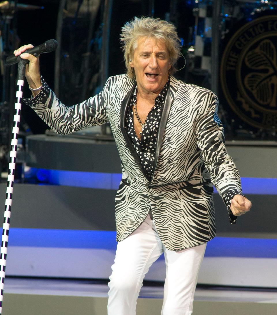 Rod Stewart will sing at Blossom Music Center on July 19.