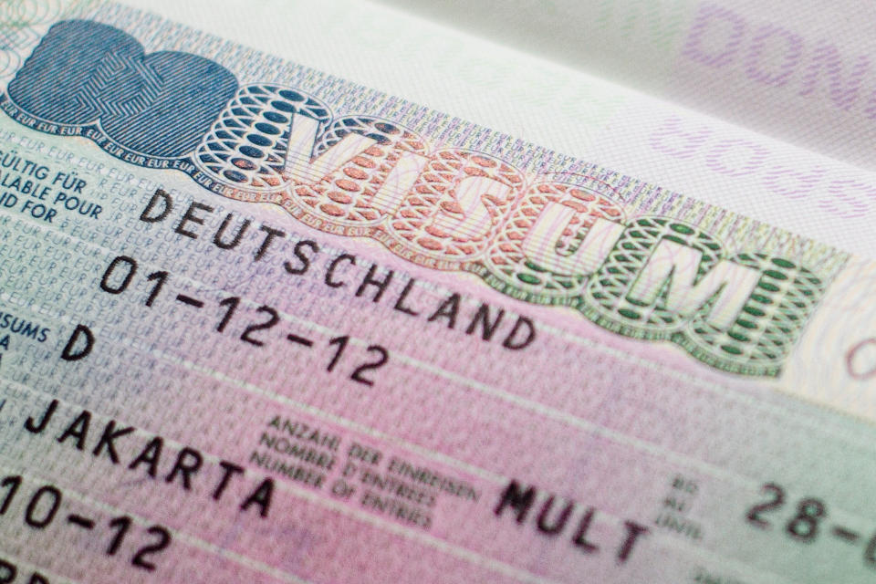 Zum Ende der Legislaturperiode im kommenden Jahr soll die Digitalisierung des gesamten Visaprozesses umgesetzt werden (Bild: Getty Images)