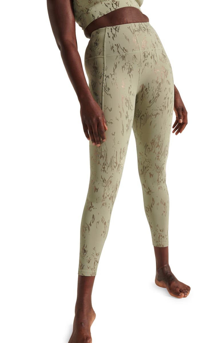 Halle Berry x Sweaty Betty Athena 7/8 Leggings. Image via Nordstrom.