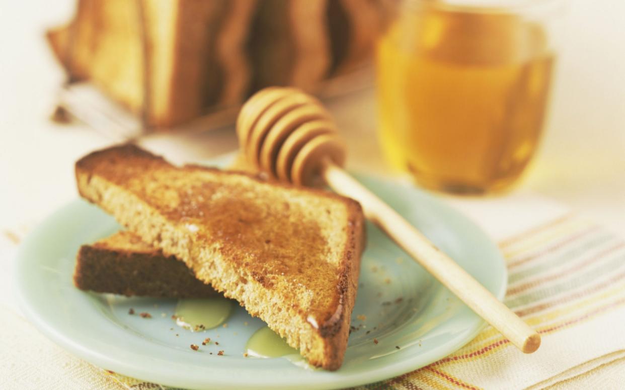 The darker the toast, the more acrylamide it contains which has been found to increase cancer-risk among rodents - Getty/Elizabeth Watt 