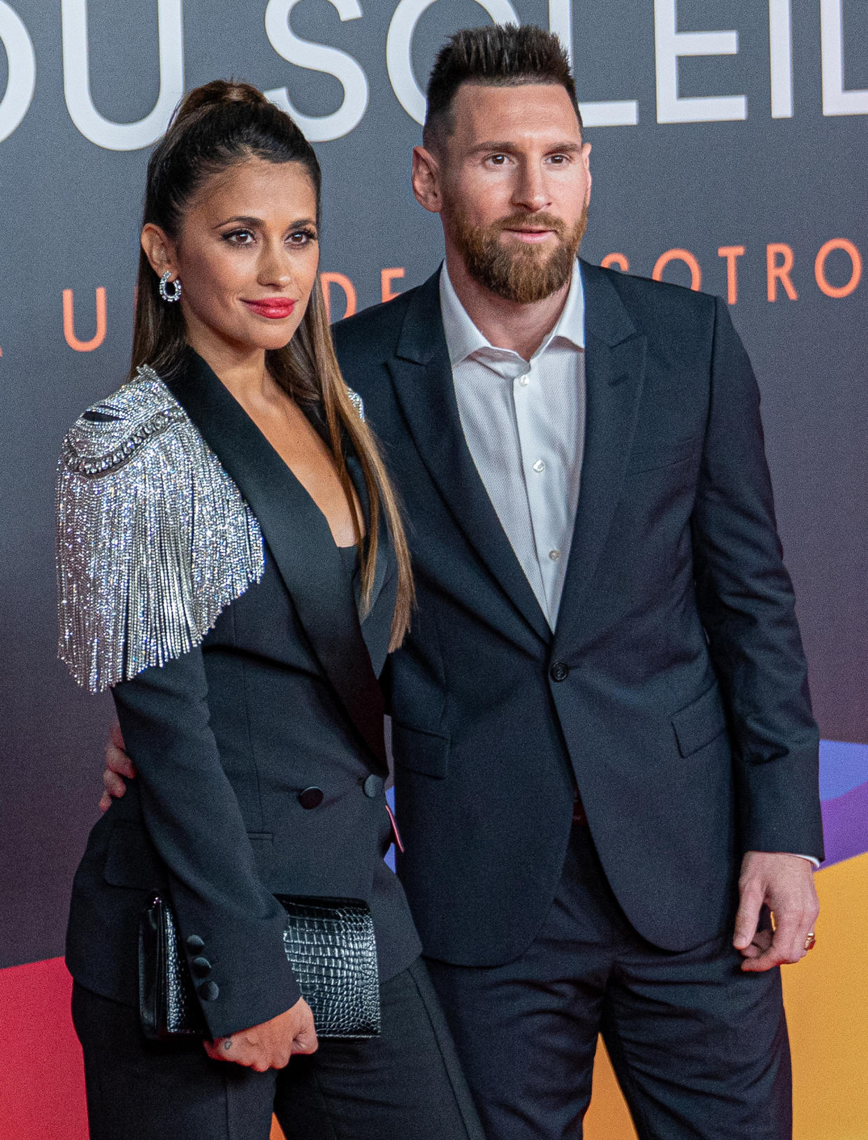 Lionel Messi and wife Antonella Rocuzzo on the red carpet for the premiere of Messi10 by Cirque Du Soleil. (Robert Marquardt / Getty Images)