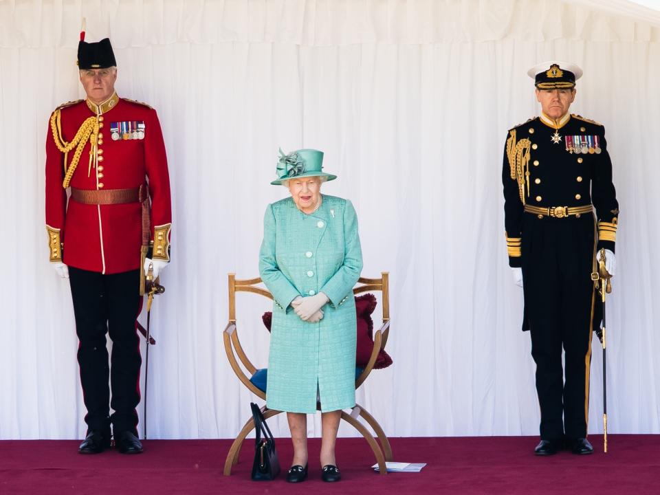 queen elizabeth trooping the colour 2020