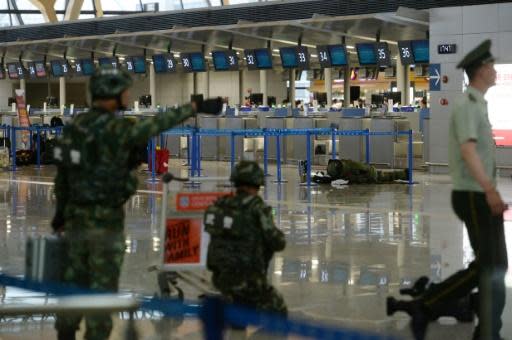 Man hurls explosives at Shanghai airport, injuring four