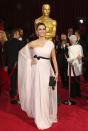 Actress Penelope Cruz, wearing a Giambattista Valli Haute Couture silk mousseline gown, poses for photos after arriving to the 86th Academy Awards in Hollywood, California March 2, 2014. REUTERS/Adrees Latif (UNITED STATES - Tags: ENTERTAINMENT) (OSCARS-ARRIVALS)