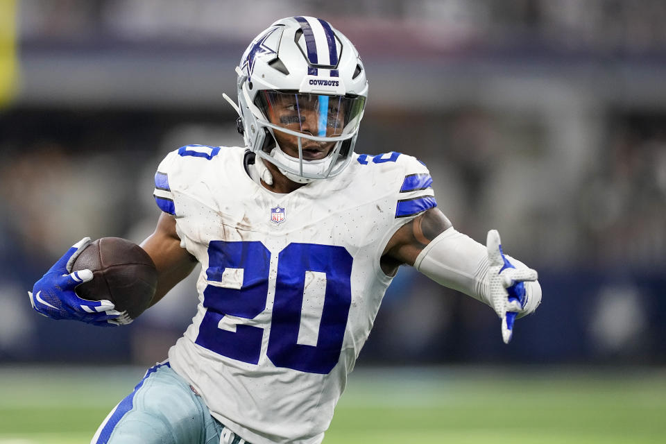 Dallas Cowboys running back Tony Pollard runs against the New York Jets during the second half of an NFL football game in Arlington, Texas, Sunday, Aug. 17, 2023. (AP Photo/Tony Gutierrez)