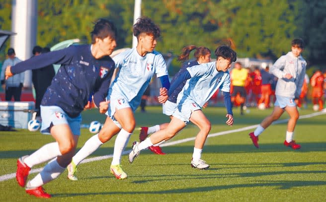 中華女足積極備戰印度亞洲盃，矢志重返世界盃。（李弘斌攝）