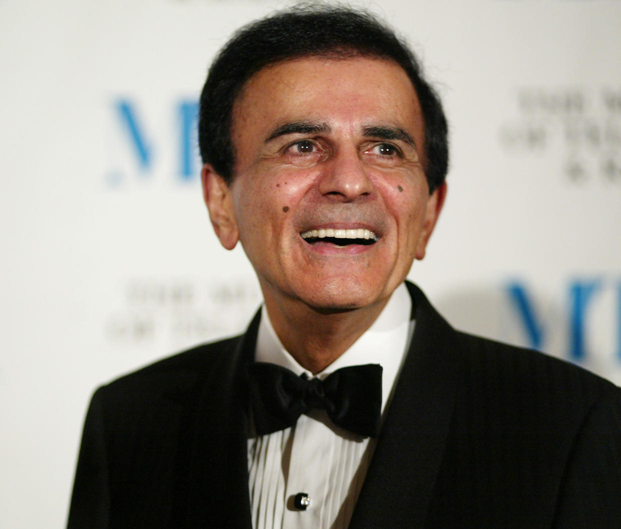 Casey Kasem in 2003 during an event honoring CBS News’ Dan Rather. (Photo: Chris Polk/FilmMagic)