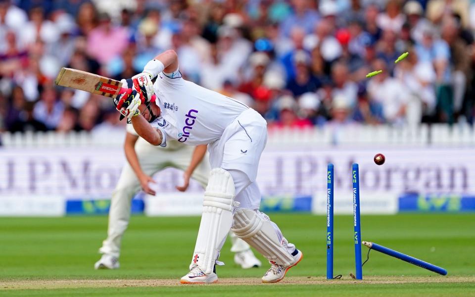 Ollie Pope bowled by Mitchell Starc - Cummins and Starc leave England staring down the barrel at 114/4