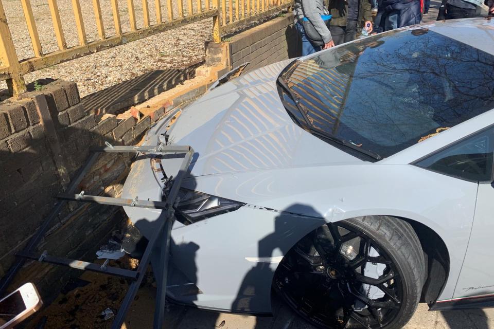 The car is said to have hit a tree before crashing into the wall (London.carspots)