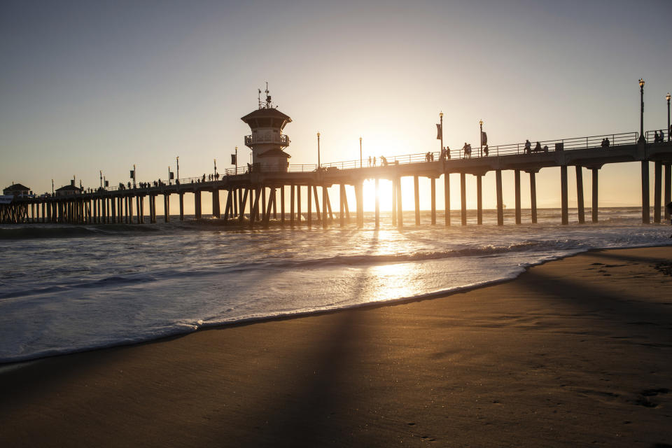 View of Huntington Beach pier