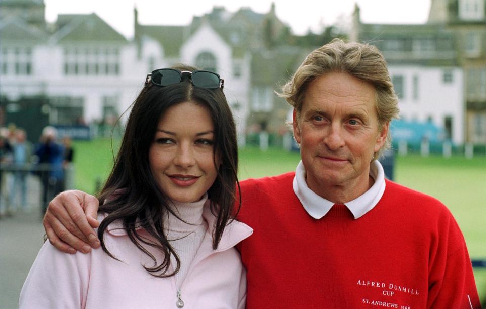 Catherine Zeta-Jones and Michael Douglas in 2000