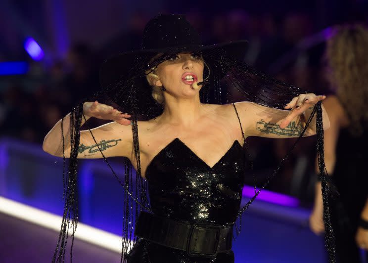 Lady Gagas Hut zog bei der Show von Victoria’s Secret alle Blicke auf sich. (Bild: Getty Images)