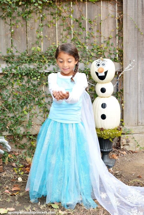 DIY Elsa Costume With Sparkly Tulle Skirt