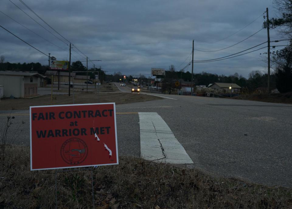 UMWA strike signs in downtown Brockwood, AL