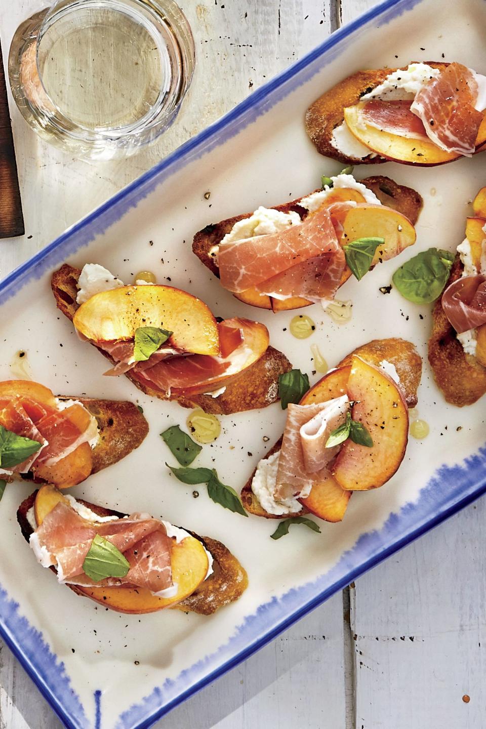 Peach-Ricotta-Prosciutto Toasts