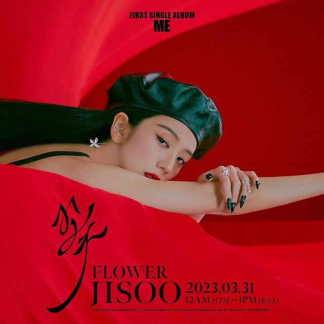 Jisoo專輯《ME》主打歌〈FLOWER〉的舞蹈動作「開花舞」引熱議。（圖／翻攝自JisooIG）