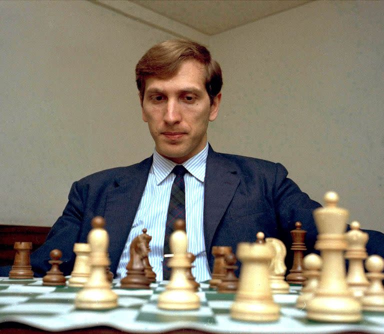Bobby Fischer en agosto de 1971, antes del match con Spassky; un joven desafiante, incomprendido e incomprensible; uno de los mayores genios de la historia del ajedrez y símbolo de la Guerra Fría