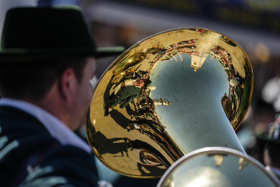 Beer and merriment flow at the 189th Oktoberfest in Munich