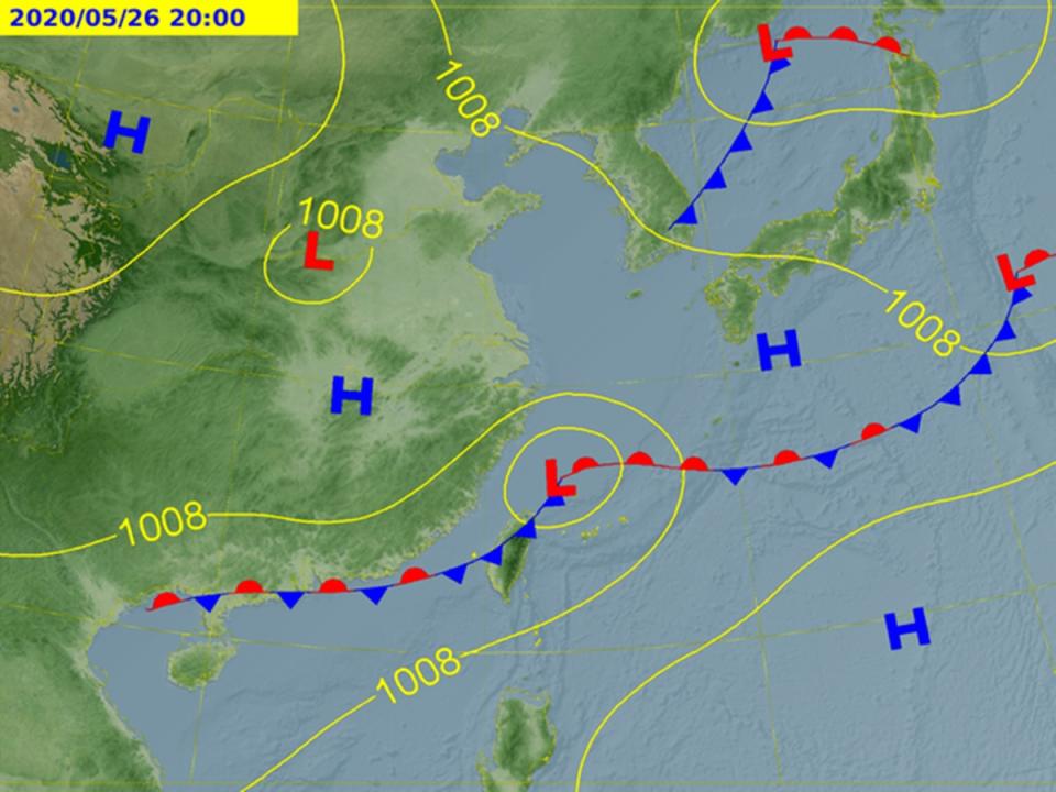 明天鋒面又開始往北移，其中26至27日鋒面就台灣上空，西半部及東北部應防大雨。（氣象局提供）