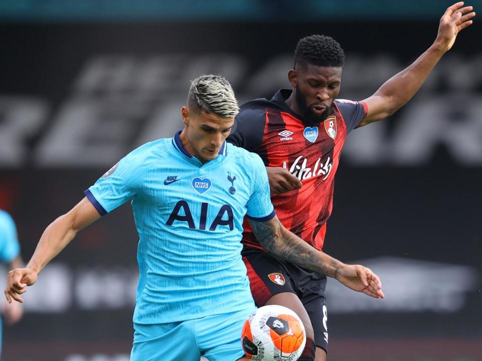 Tottenham Hotspur's Erik Lamela (L) vies for the ball with Bournemouth's Jefferson Lerma: Getty