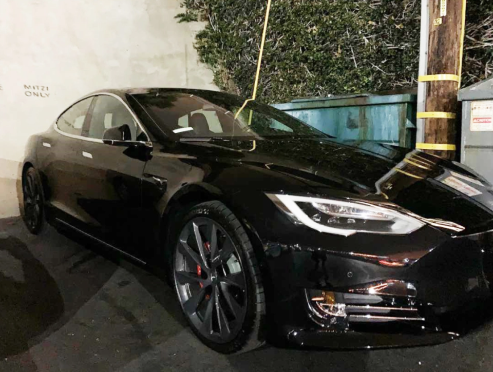 <img src="joe-tesla.png" alt="A Tesla Model S">