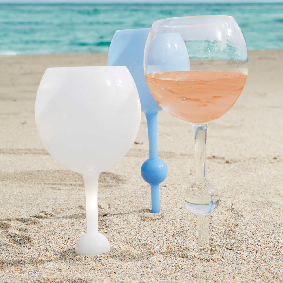 Sand-Friendly Wine Glasses