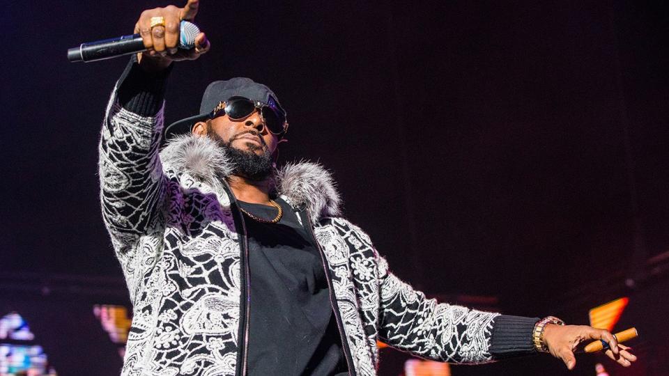 R. Kelly performs in Detroit on Feb. 21, 2018. (Photo: Scott Legato/Getty Images)