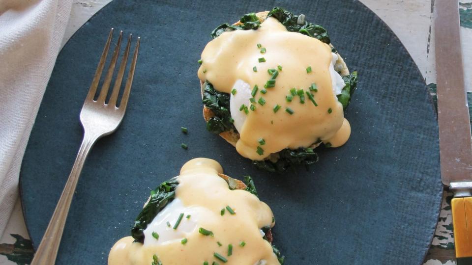 Eggs Florentine with Smoky Mornay Sauce