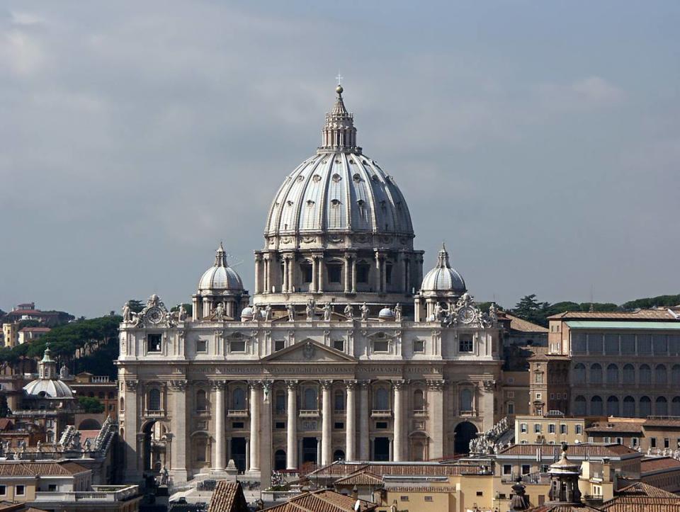 Vista general de la Basílica de San Pedro, en Roma. Wolfgang Stuck/Wikimedia Commons