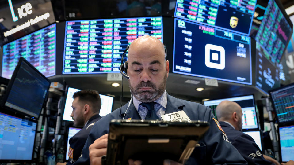 Traders work on the floor of the New York Stock Exchange (NYSE) in New York, U.S., November 7, 2018. REUTERS/Brendan McDermid