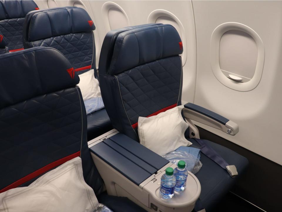 Delta Elite Status Day Trip - Airbus A321 first class