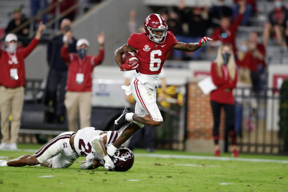 TUSCALOOSA, AL - OCTOBER 31: Devonta Smith #6 of the Alabama Crimson Tide runs the ball against the Mississippi State Bulldogs at Bryant-Denny Stadium on October 31, 2020 in Tuscaloosa, Alabama. (Photo by UA Athletics/Collegiate Images/Getty Images)