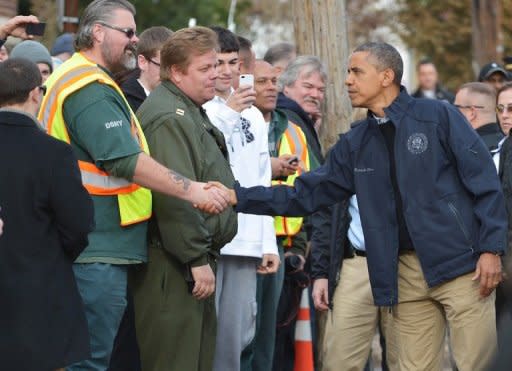 El presidente de Estados Unidos Barack Obama se trasladó este jueves a Nueva York para visitar los lugares más afectados por el huracán Sandy, que devastó el este de Estados Unidos hace 17 días. (AFP | mandel ngan)