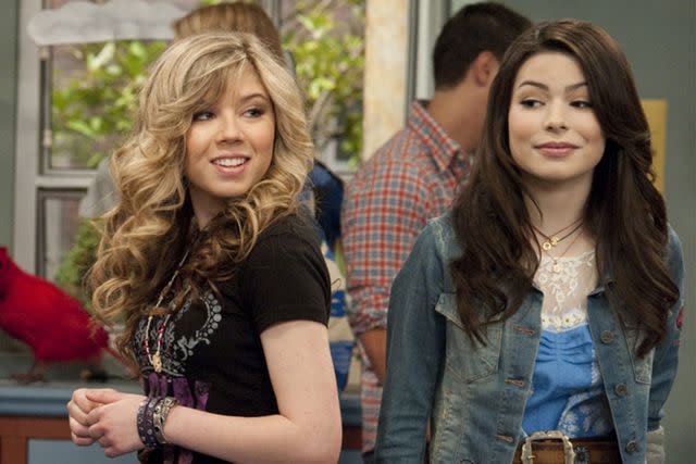 Nickelodeon Jeanette McCurdy and Miranda Cosgrove on 'iCarly'