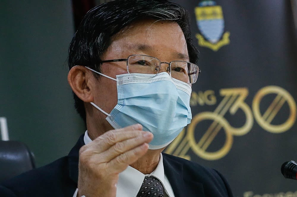 Penang Chief Minister Chow Kon Yeow speaks during a press conference at Komtar in George Town October 28, 2020. ― Picture by Sayuti Zainudin