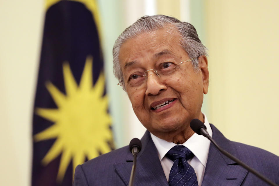 Malaysian Prime Minister Mahathir Mohamad speaks during a press conference with Singaporean Prime Minister Lee Hsien Loong in Putrajaya, Malaysia, Tuesday, April 9, 2019. (AP Photo/Vincent Thian)