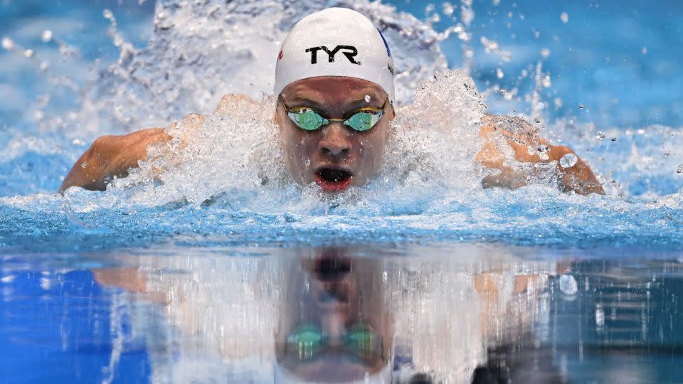 France's Leon Marchand competes in the final of the men's 400m medley. - Manan Vatsyayana/AFP/Getty Images