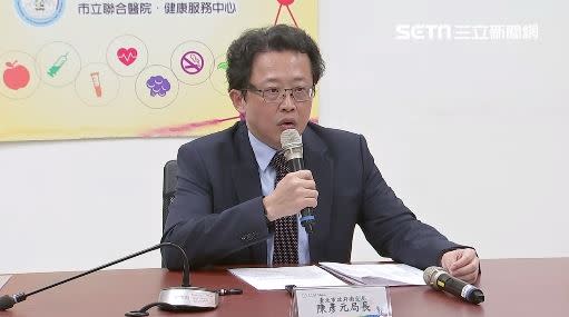 北市衛生局長陳彥元說明寶林茶室食物中毒案。