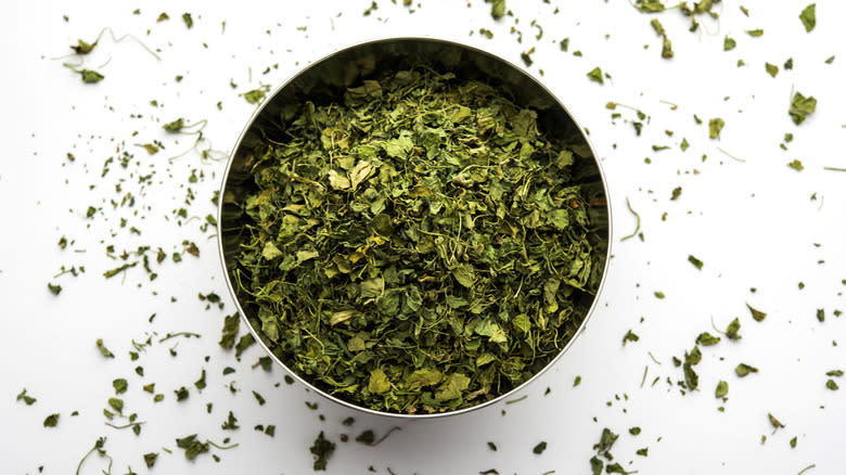 Bowl of dried fenugreek leaves